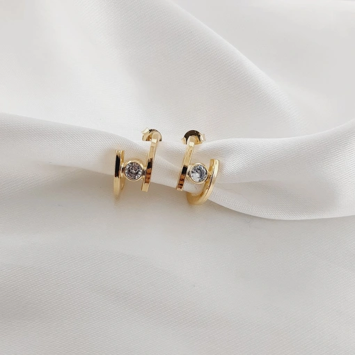 Brinco Argola com Zircônia Cravejada
