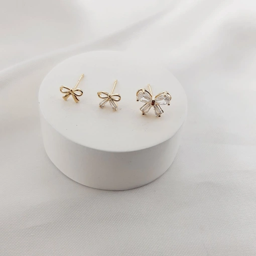 Trio de Brincos Laço Dourado com Zircônia