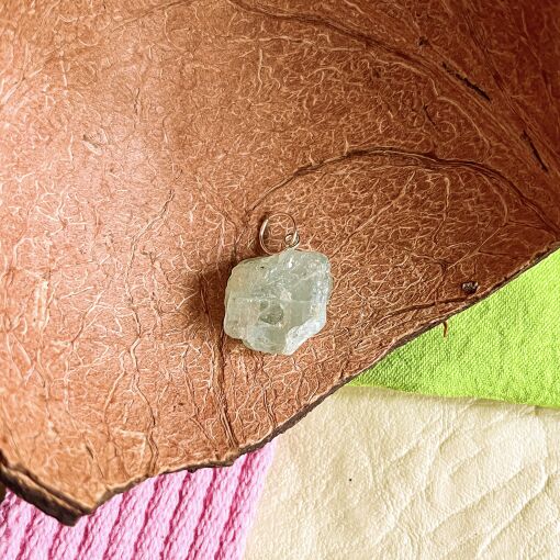 Pingente de Pedra Agua Marinha Bruta