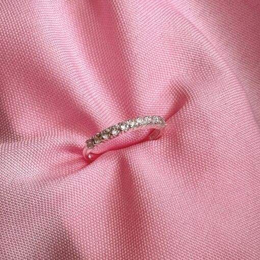 Anel Meia Aliança com Zirconias de Prata