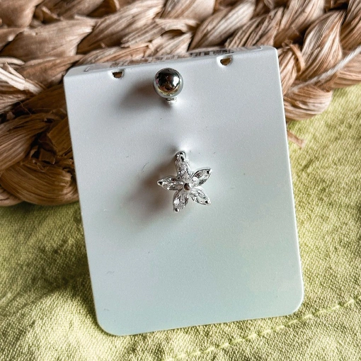 Piercing de Umbigo Zirconia Flor de Prata