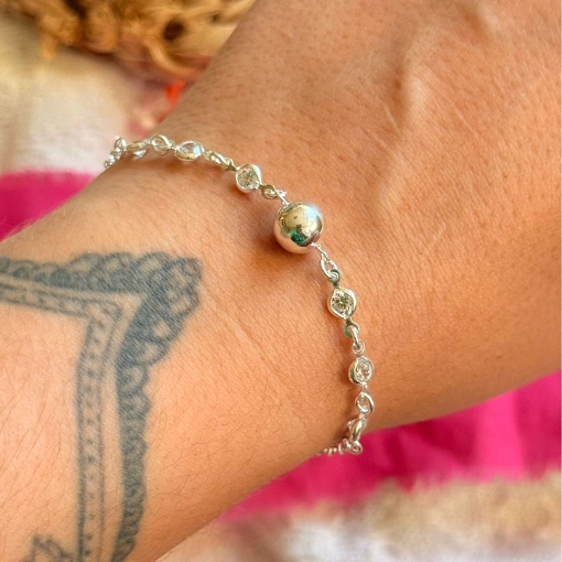 Pulseira Bola Lisa com Zirconias de Prata