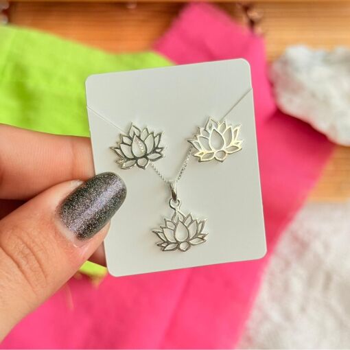 Brinco e Corrente com Pingente Flor de Lotus de Prata