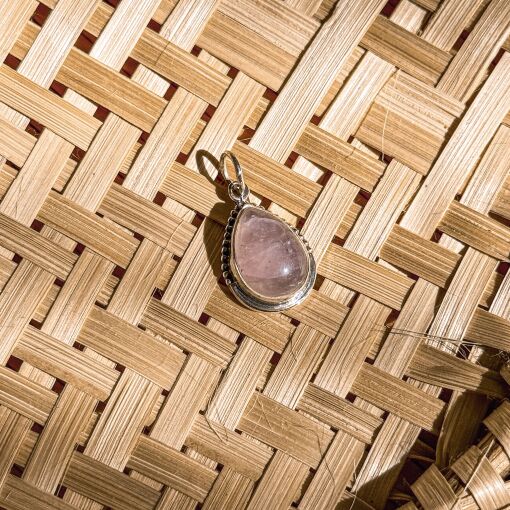 Pingente Gota com Pedra Quartzo Rosa de Prata