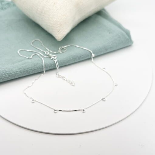 CHOKER PEDRA COM 7 PEDRAS BRANCA