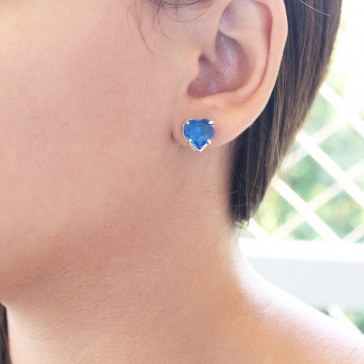 Brinco de pedra de coração de cores variadas