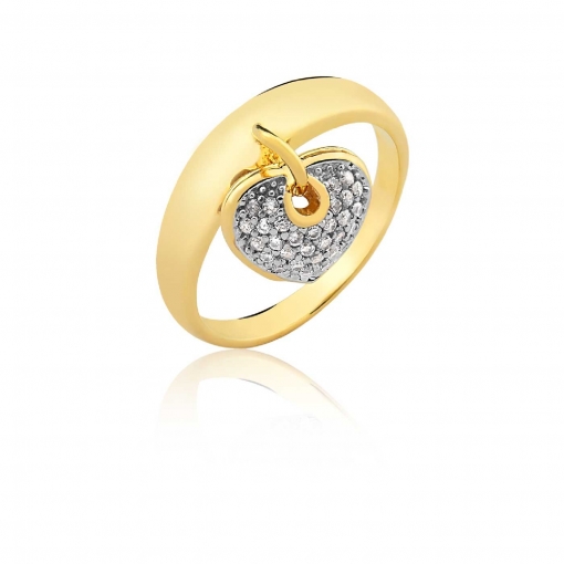 Anel grosso e liso com um pingente de coração todo em zircõnias