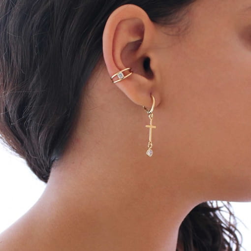 Piercing fake dois aros com pedra ao centro