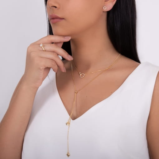 Gargantilha estilo gravatinha com pingente coração