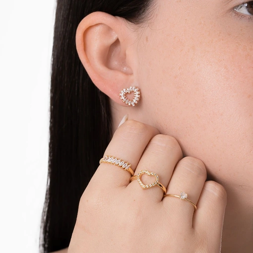 Anel folheado estilo solitário regulável na parte debaixo