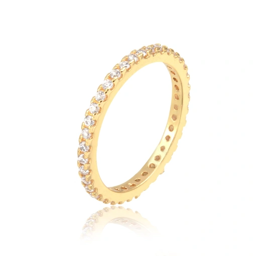 Anel folheado aparador cravejado com zircônias toda sua volta