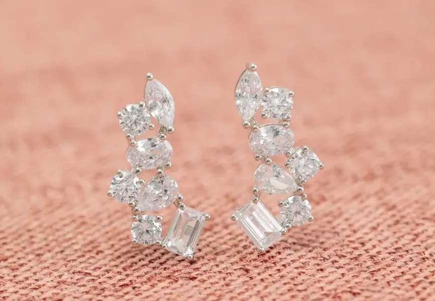 Como limpar semijoias corretamente e manter o brilho por mais tempo