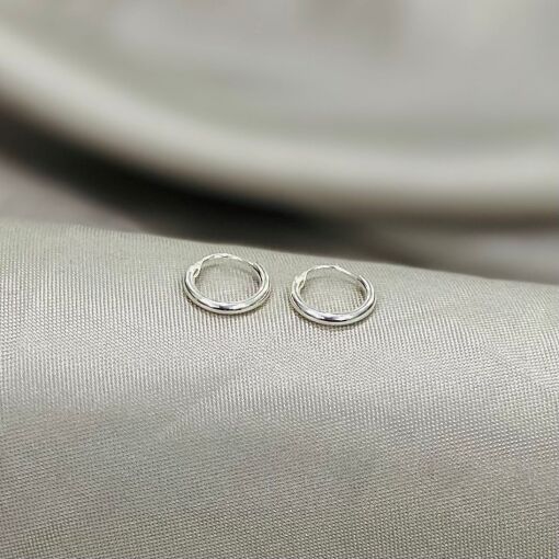 BRINCO ARGOLA FIO ROLIÇO LISO