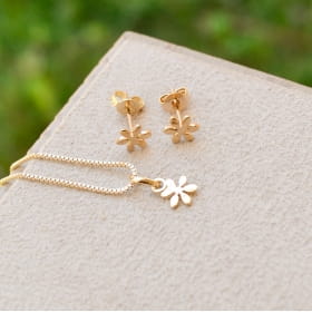 COLAR INFANTIL COM PINGENTE EM FLOR LISA