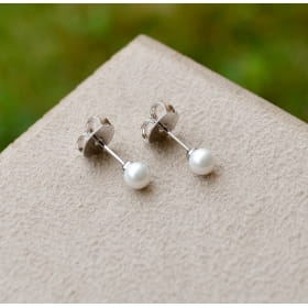BRINCO PEROLA SHELL 5MM
