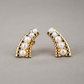 BRINCO EAR CUFF COM PEROLAS NATURAIS
