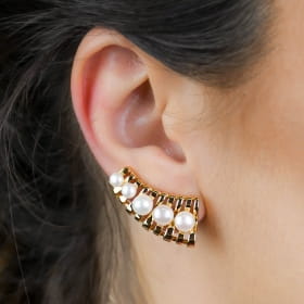 BRINCO EAR CUFF COM PEROLAS NATURAIS