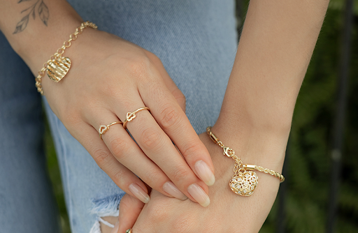 Looks de inverno: como as semijoias podem complementá-los!