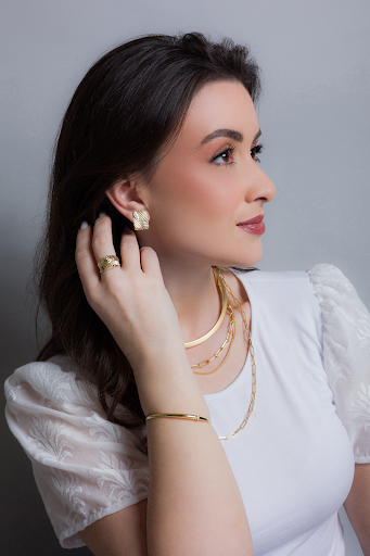 Semijoias para revenda: onde encontrar no atacado?