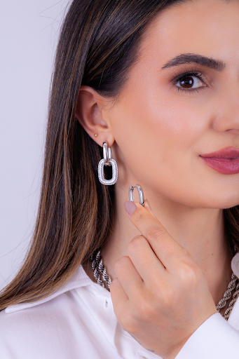 Semijoias para revender: conheça a coleção Provin Ouse