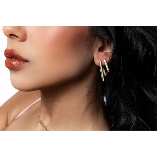 BRINCO ARGOLINHA QUADRADA COM ZIRCÔNIAS