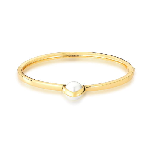 BRACELETE COM PÉROLA SHELL E CURVO BANHADO A OURO