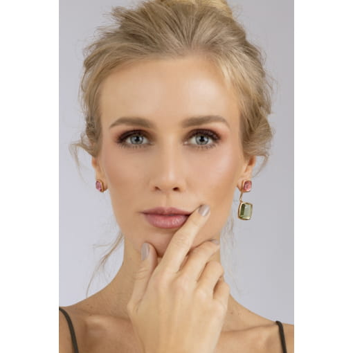 BRINCO EAR JACKET COM CRISTAIS PRASIOLITA E ROSA BANHADO A OURO