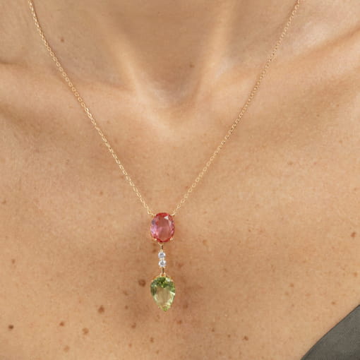 CORRENTE COM CRISTAIS PRASIOLITA E ROSA BANHADA A OURO