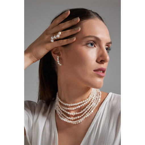 CHOKER TRÊS VOLTAS COM PÉROLAS DE ÁGUA DOCE BANHADA A OURO