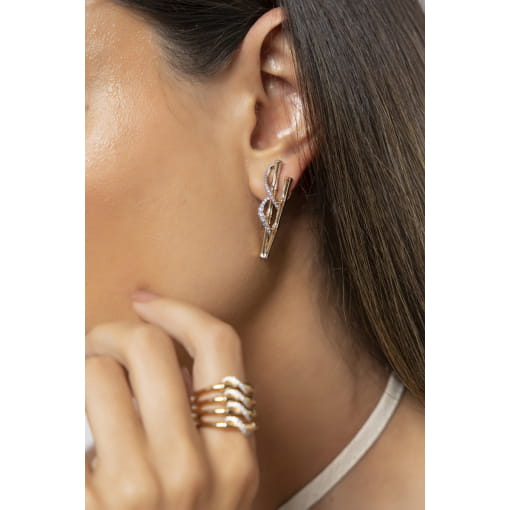 BRINCO BAMBU COM ZIRCÔNIAS BRANCAS BANHADO A OURO