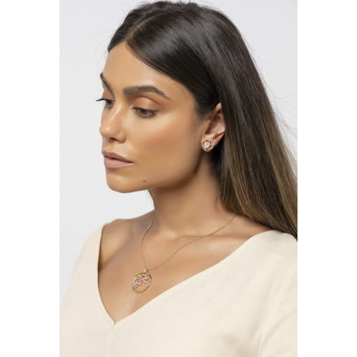 BRINCO CURVO BAMBU COM ZIRCÔNIAS BRANCAS BANHADO A OURO