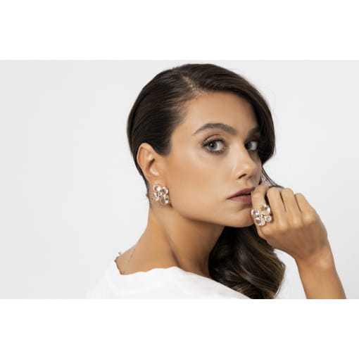 ANEL FLOR COM QUATRO CRISTAIS OVAIS INCOLOR BANHADO A OURO