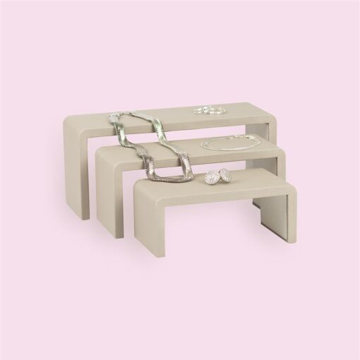 EXPOSITOR ESCADINHA TRIPLA ESTHER FENDI