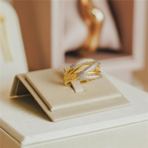 EXPOSITOR PARA ANEL FACTO DOURADO