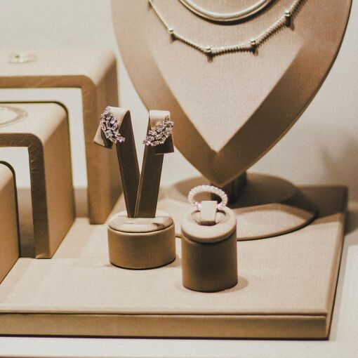 EXPOSITOR BASE ESTHER M FENDI