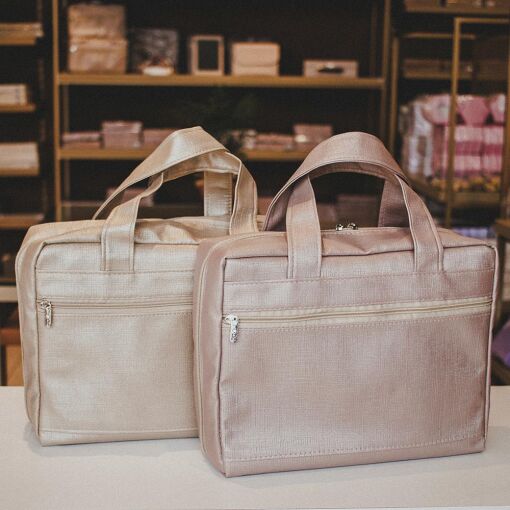 BOLSA REVENDEDORA 2 BANDEJAS E PASTA LINHO ROSÉ 21X29CM