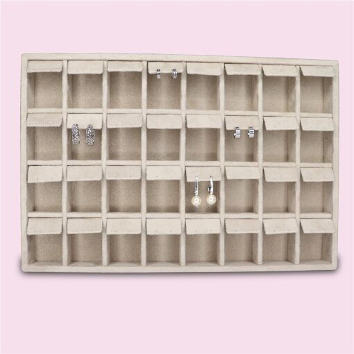 BANDEJA SUEDE COM 32 ESPAÇOS PARA ARGOLAS