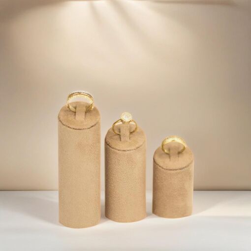 EXPOSITOR TRIO PARA ANÉIS SUEDE CAMEL