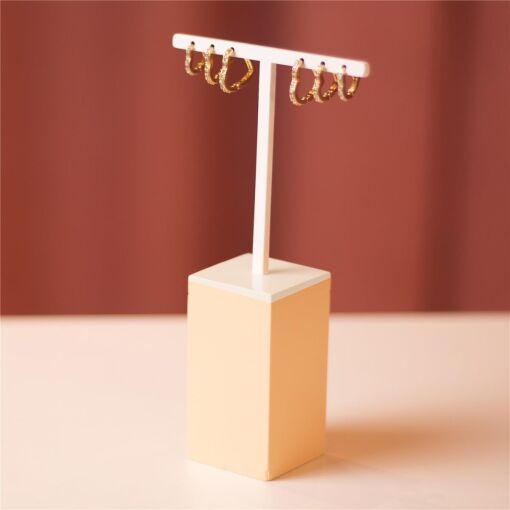 EXPOSITOR LAQUEADO BRINCO PÉROLA T 3 FUROS