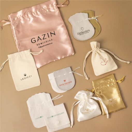 EMBALAGEM PERSONALIZADA POLIÉSTER 10,5X14CM VALOR UNT. P/ 1000 U