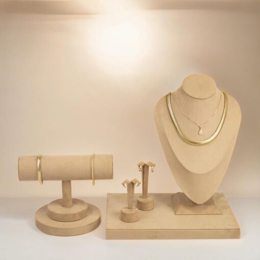 KIT EXPOSITOR PARA JOIAS CAMEL NAVETE 6 PEÇAS