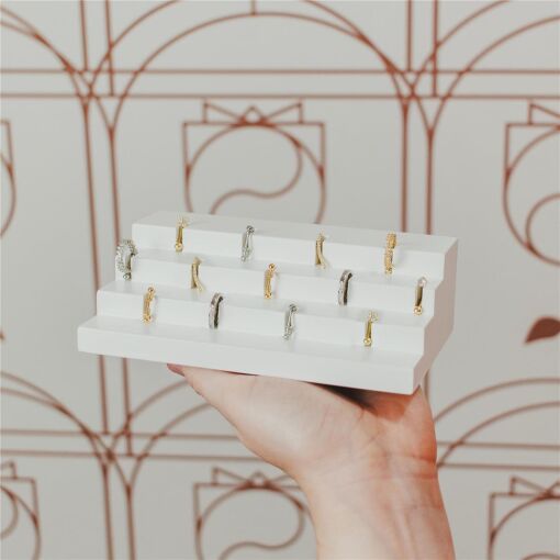 EXPOSITOR ESCADINHA PARA PIERCING DE UMBIGO