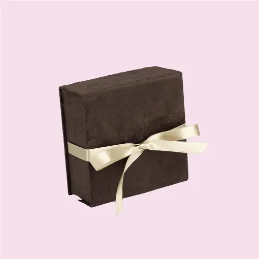 CAIXA COLORS LISA COM FITA G COM IMÃ VALOR UNITÁRIO 50 ATÉ 100UN