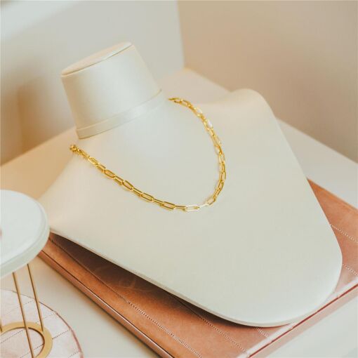 EXPOSITOR BUSTO HORIZONTAL VICENZA PÉROLA LISO