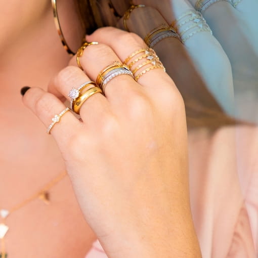 Anel em Ouro Com Diamantes