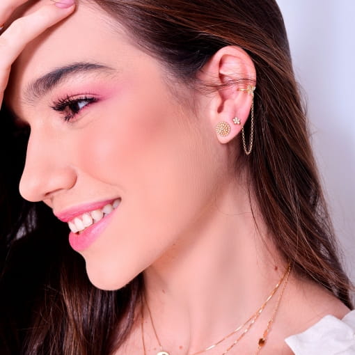 Brinco  Chapéu Chinês em Ouro Com Diamantes