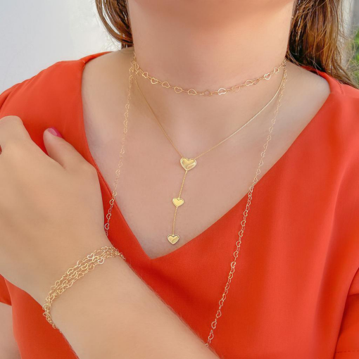 Colar Alongado Corações Banhado a Ouro 18k.
