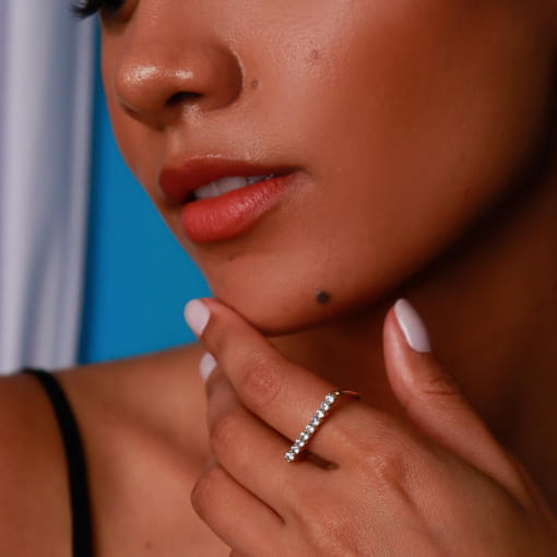 ANEL DELICADO FILEIRA CRAVEJADA - BLACK THEA