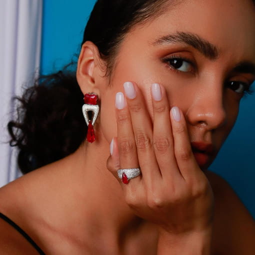 BRINCO MODERNO VAZADO FUSION - BLACK THEA