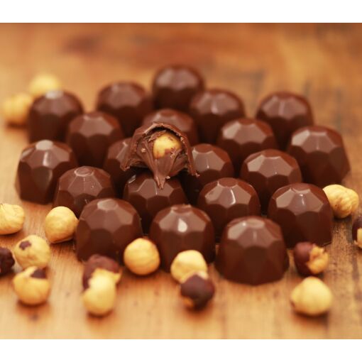 Bombom de chocolate ao leite com nutella e avelã 12g